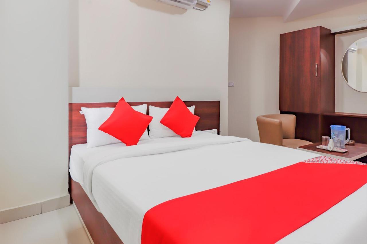 Oyo Flagship 80044 Royal Wood Deluxe Bangalore Exterior photo