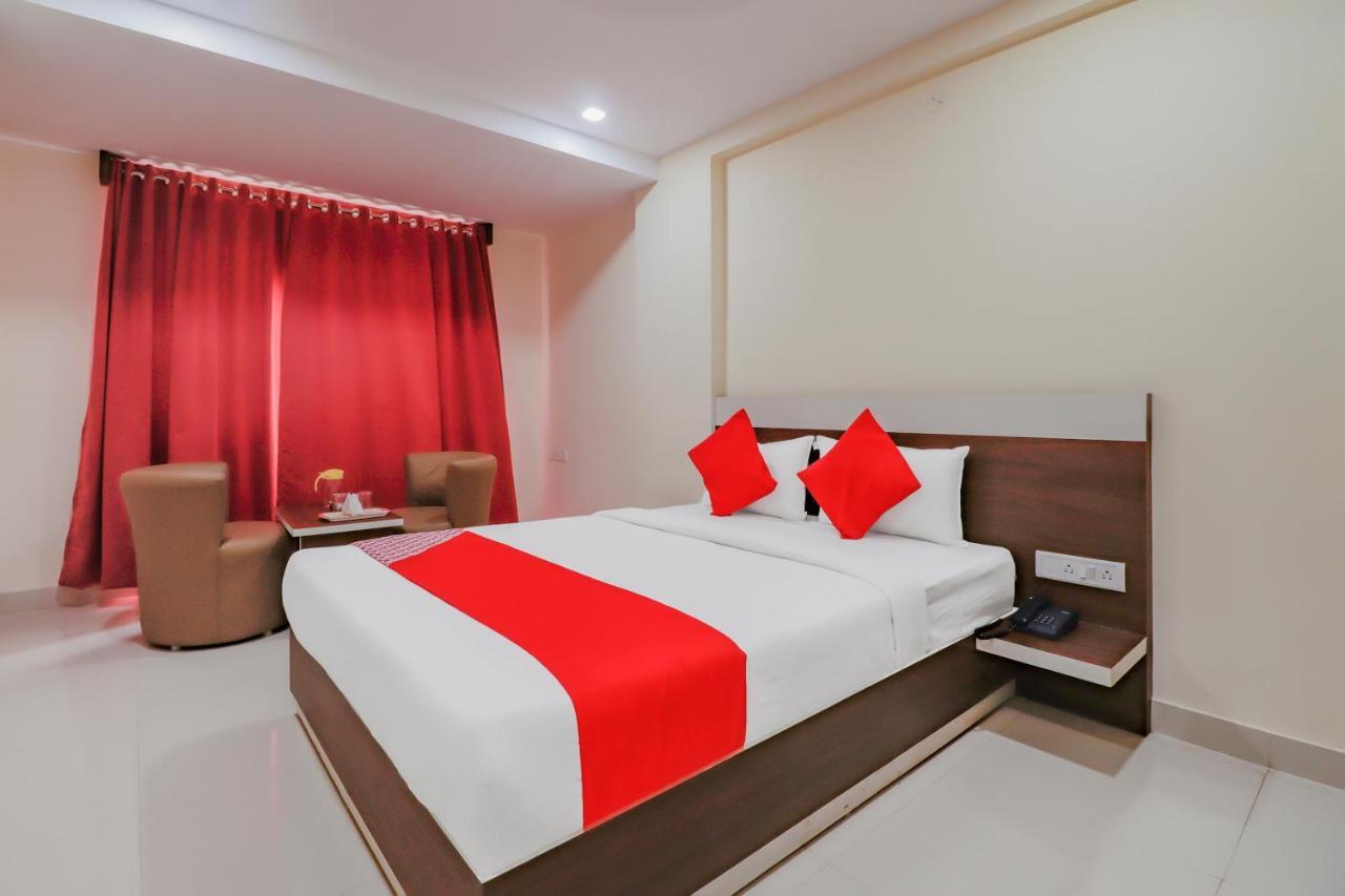 Oyo Flagship 80044 Royal Wood Deluxe Bangalore Exterior photo